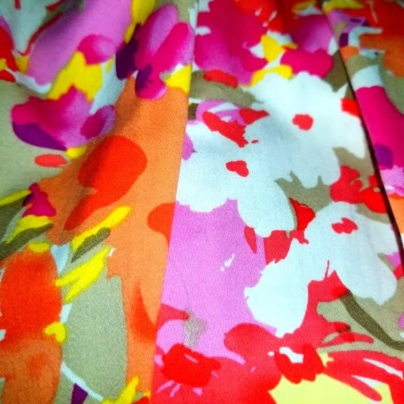 Drunken Tango White and Floral Apron Dress - Picture 4 of 4